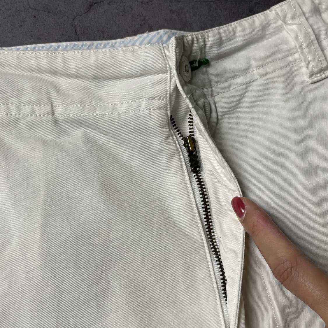 TOMMY HILFIGER 토미힐피거 아이보리 카고 하프팬츠 A01071 상품이미지3