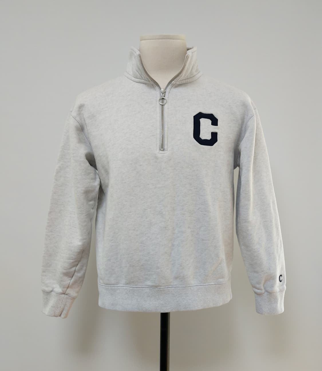 커버낫 C 로고 공용 하프집업 맨투맨 (M)

 상품이미지1