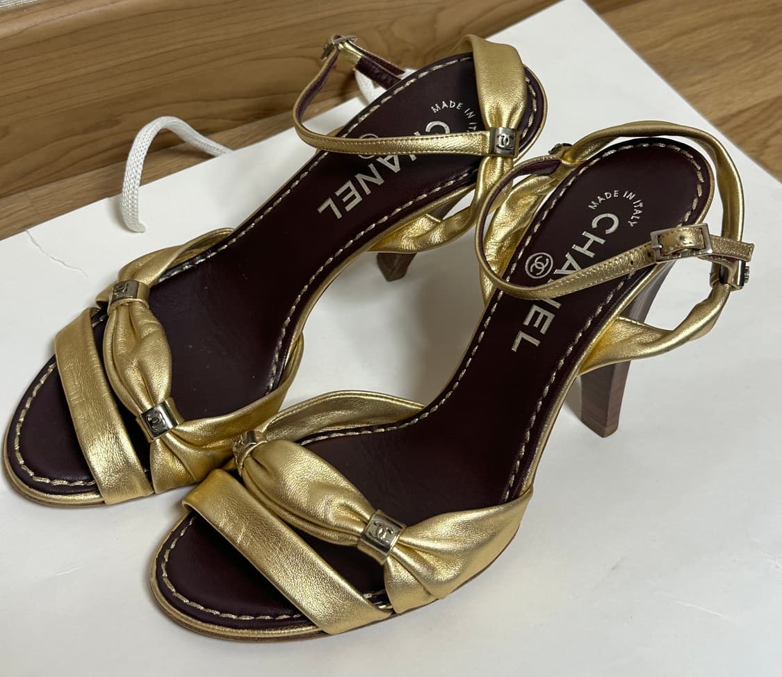 샤넬 골드 샌들 (정품)(희귀,갸루)(20일전에 구매시 할인해드려요) 상품이미지5
