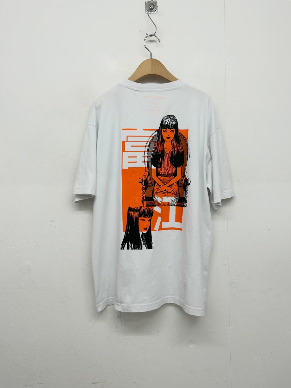 Pull&Bear 이토준지 토미에 티셔츠 상품이미지1