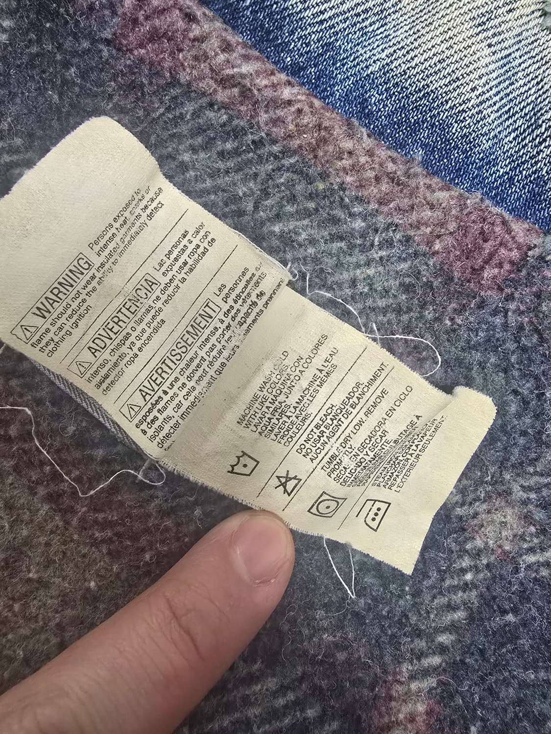 칼하트 j11 데님 블랭킷 트러커 상품이미지5