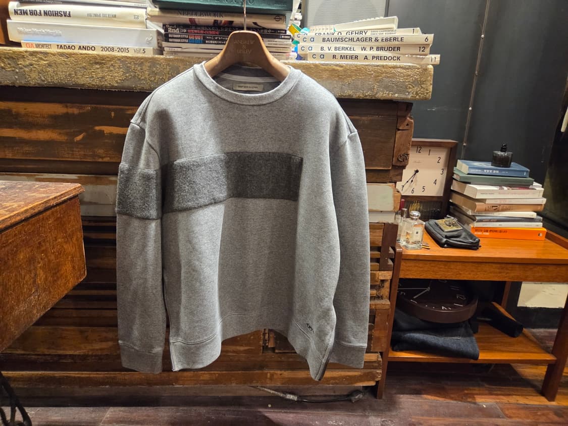 시리즈 스웻 상품이미지1