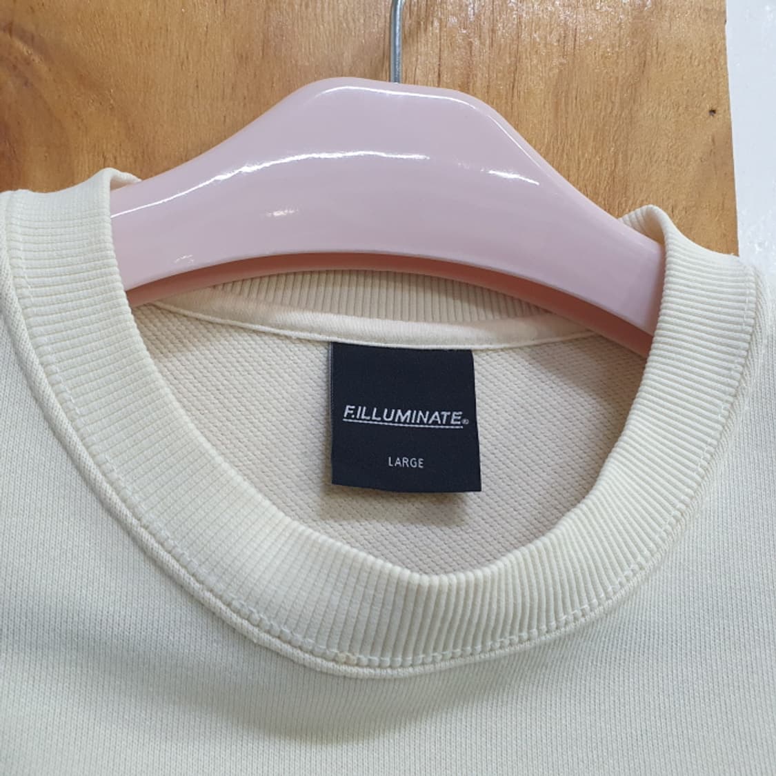 필루미네이트 크림색 맨투맨(100) 상품이미지8