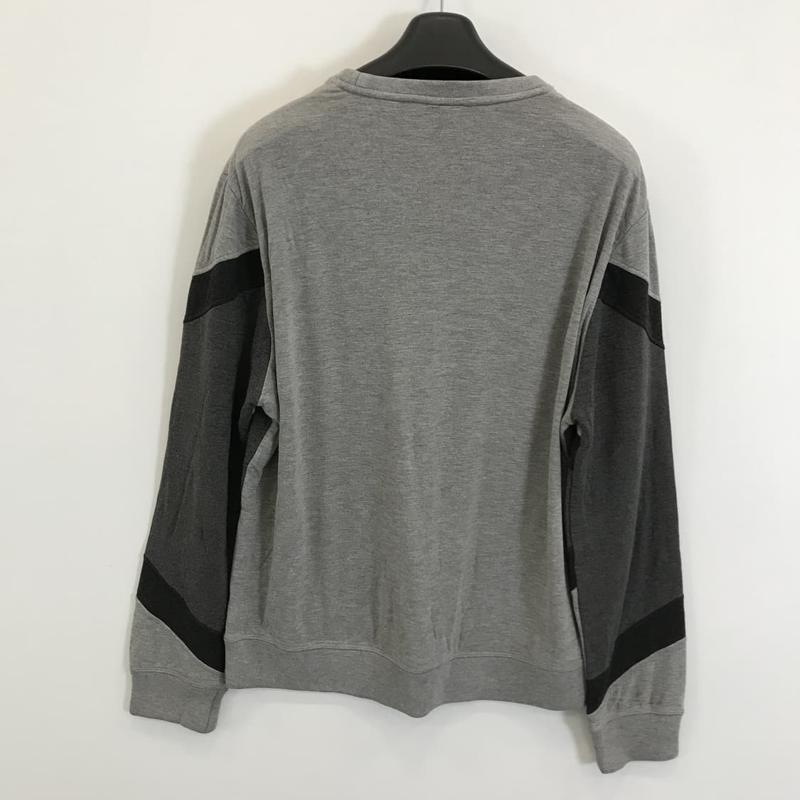 닐바렛 지오메트릭 맨투맨 [M] 상품이미지3