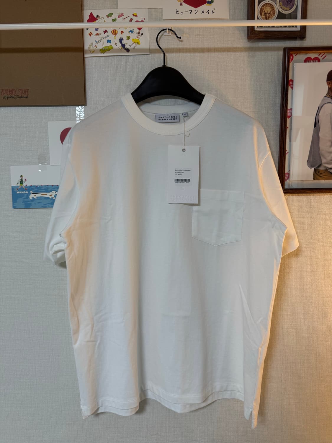 (새상품)이스트로그 퍼머넌트 포켓 반팔티 화이트 L 상품이미지1