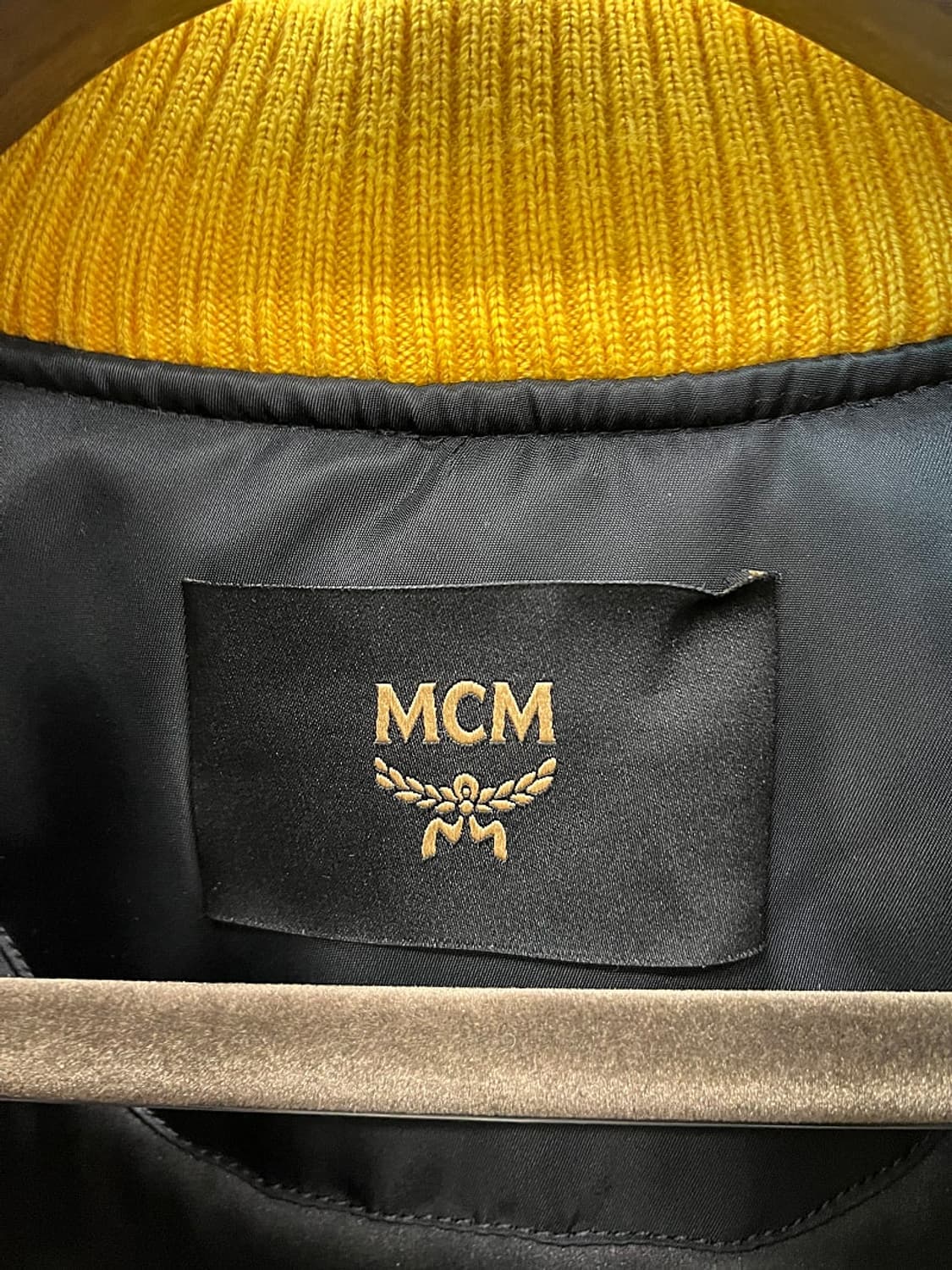 105) MCM 17ss 펑크에토스 스터드 봄버자켓  상품이미지5