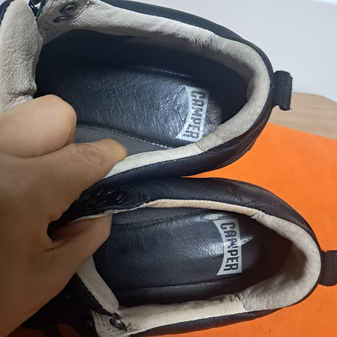 캠퍼 남성 블랙 가죽 스니커즈 42(약 265~270) 상품이미지5