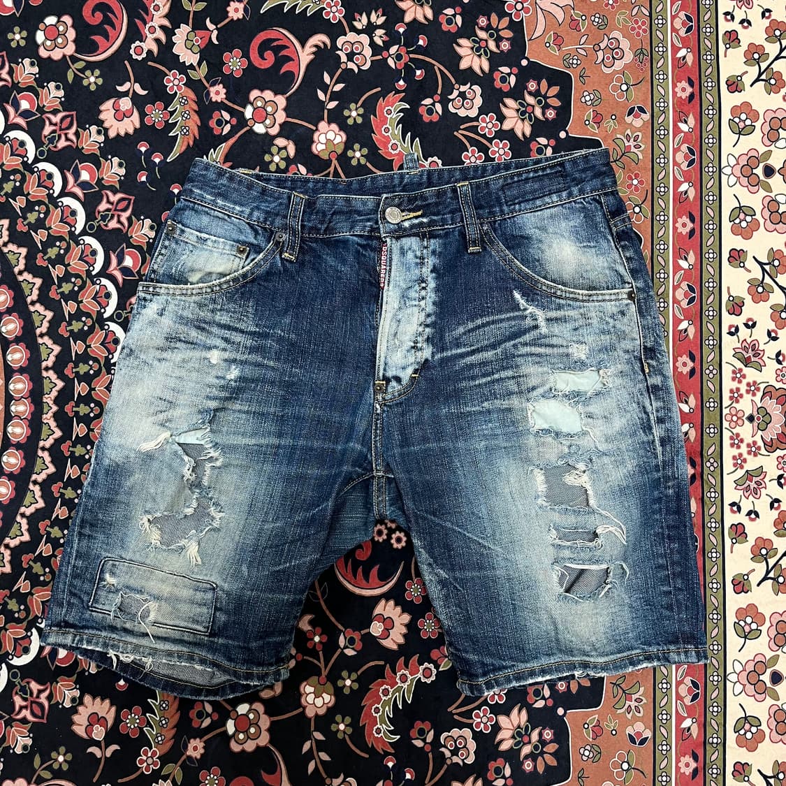 디스퀘어드2 데미지 워싱 데님 반바지 48 상품이미지1