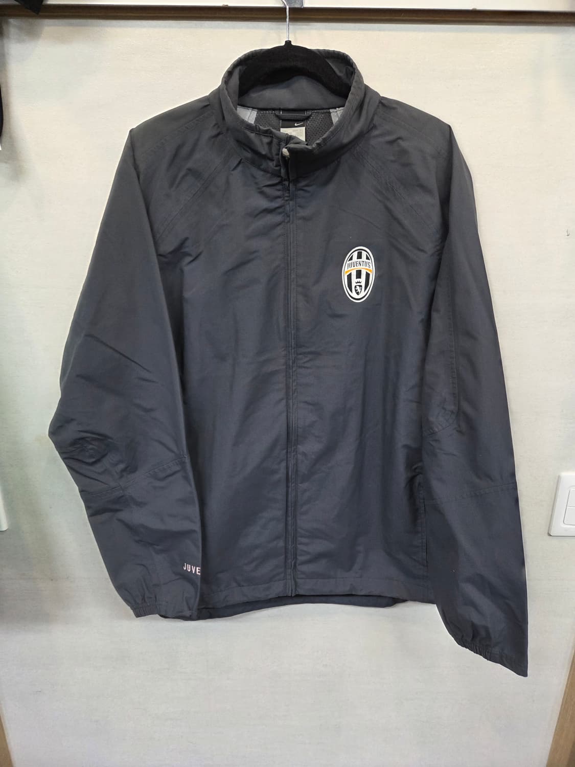 나이키 올드스쿨 유벤투스 심실링 바람막이 자켓 L xl 상품이미지1