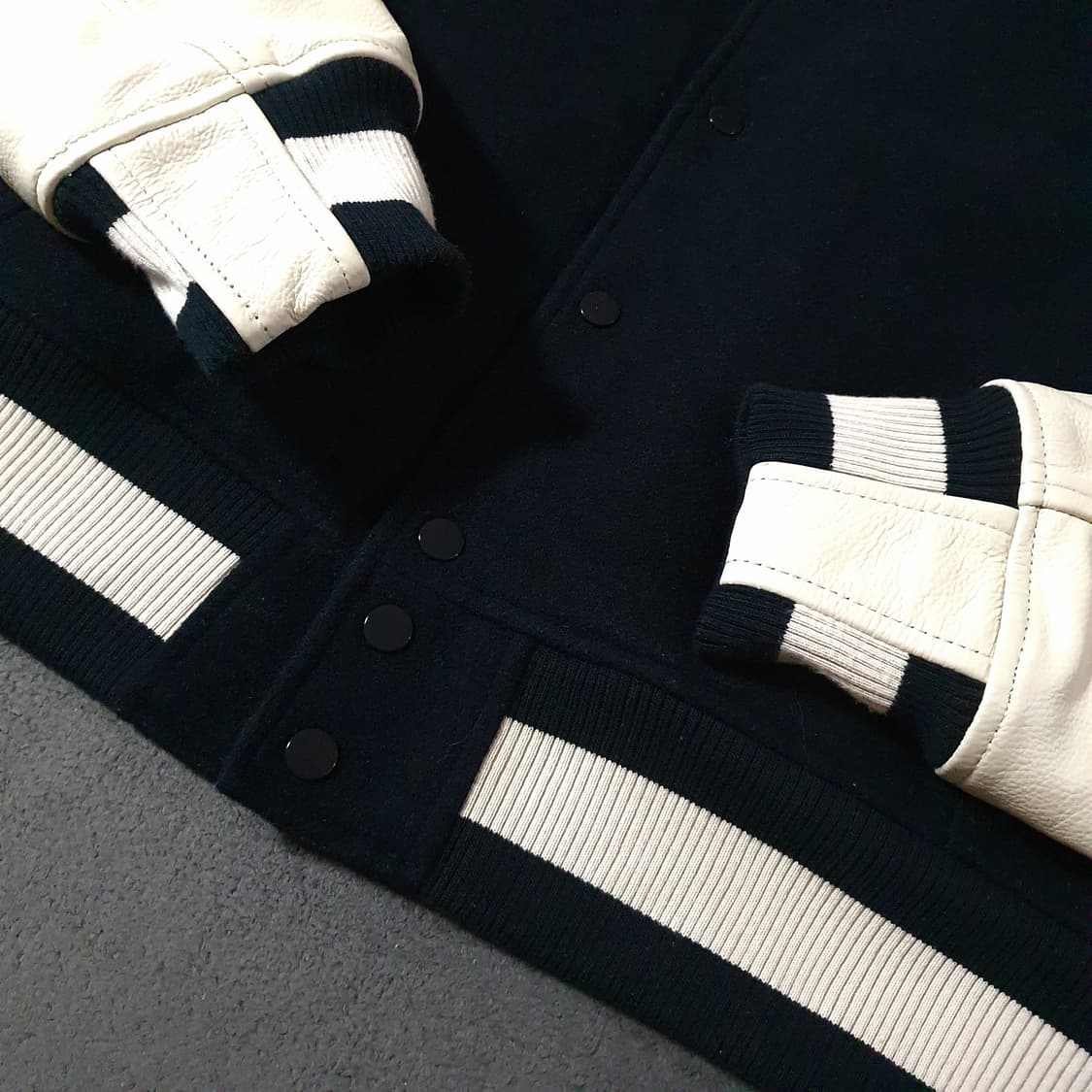 프리즘웍스 카우하이드 레더 바시티 자켓 L 네이비 상품이미지4