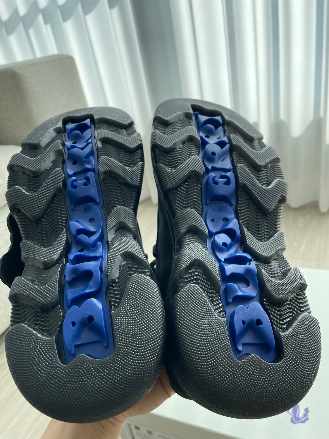 버버리 크리퍼 레이스업 블랙 41 상품이미지4