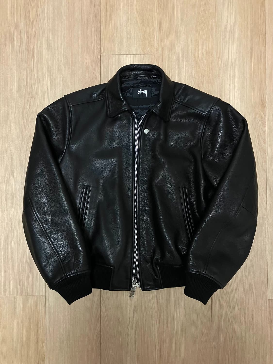 스투시 25FW 플라이트 레더 자켓 S 상품이미지1