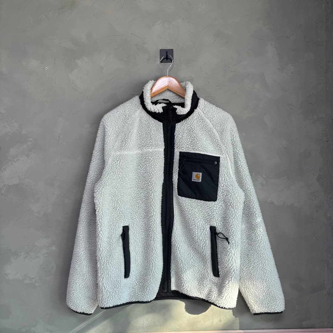 칼하트 wip 플리스 집업 화이트 상품이미지1