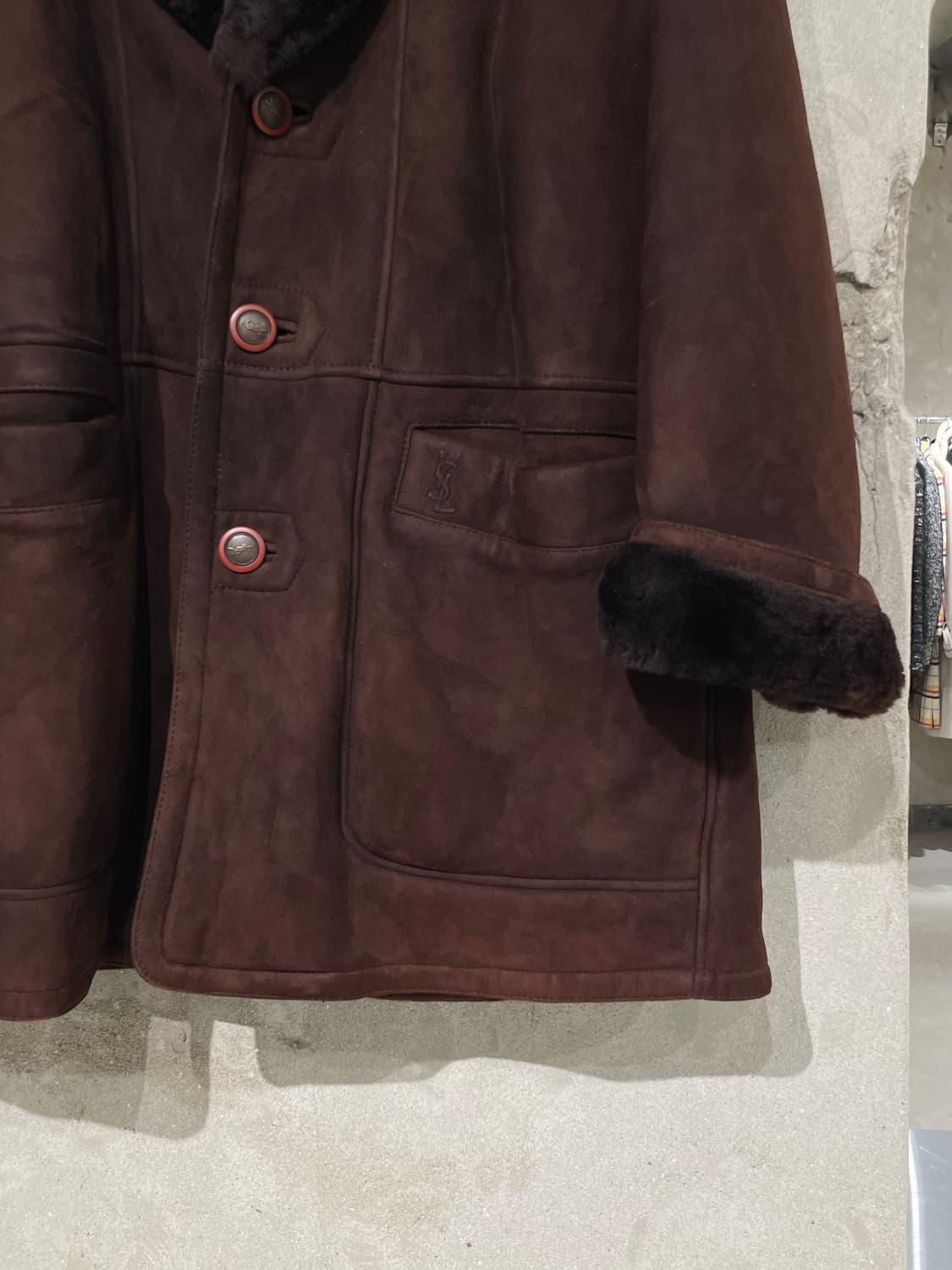 이브 생로랑 뿌르 옴므 딥 브라운 쉽 레더 스웨이드 무스탕 자켓 상품이미지5