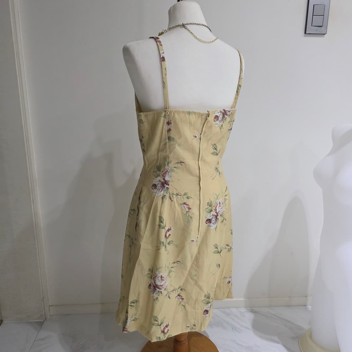 레스트로즈 고전일본빈티지)옐로우 플로럴로즈 스즈코모리걸 민소매뷔스티원피스 상품이미지7