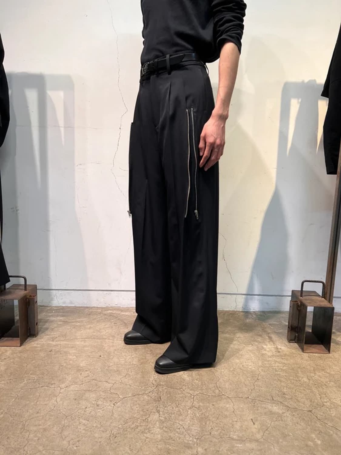 Hibikinakaminami ZIPPED WOOL TROUSERS 상품이미지2