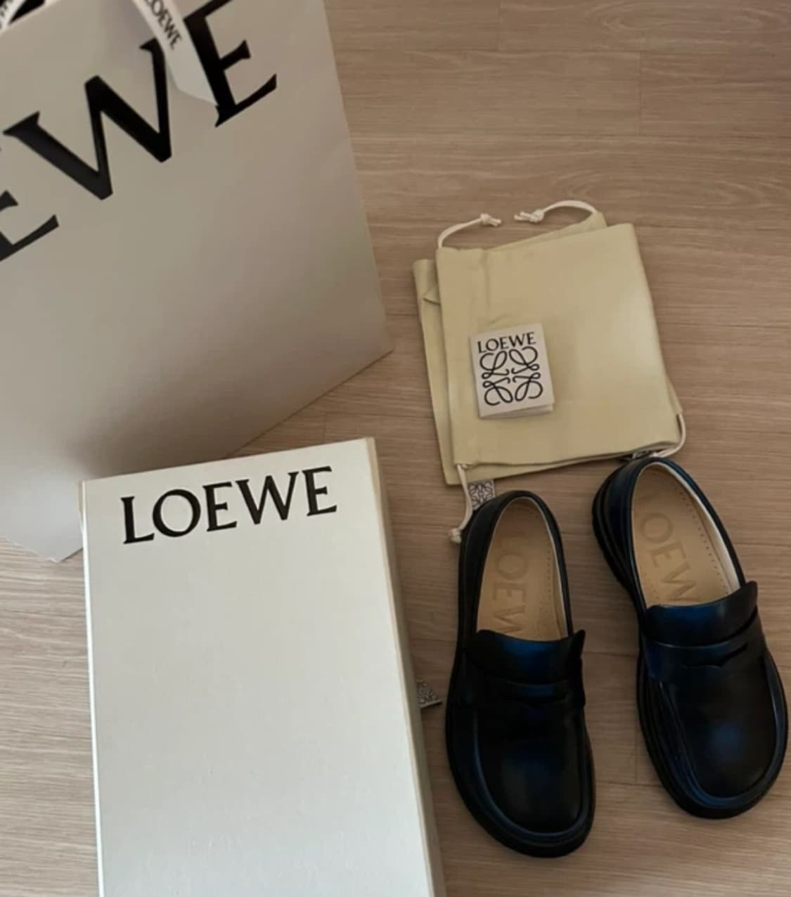 로에베 로퍼 상품이미지2