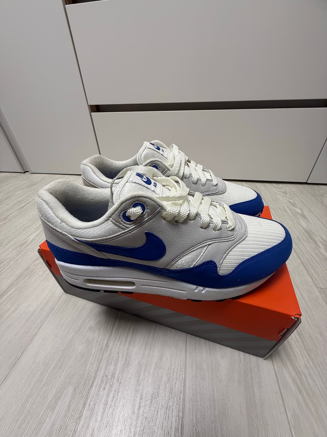 에어맥스1 애니버서리 로얄(흰/파) 상품이미지3