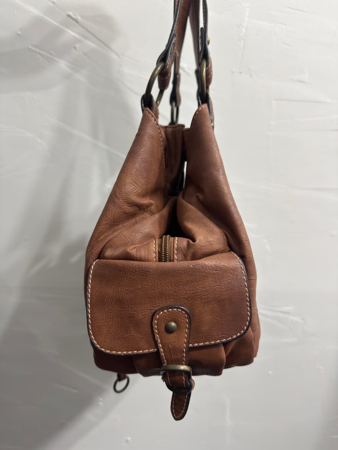 brown leather fringe pocketbag 상품이미지3