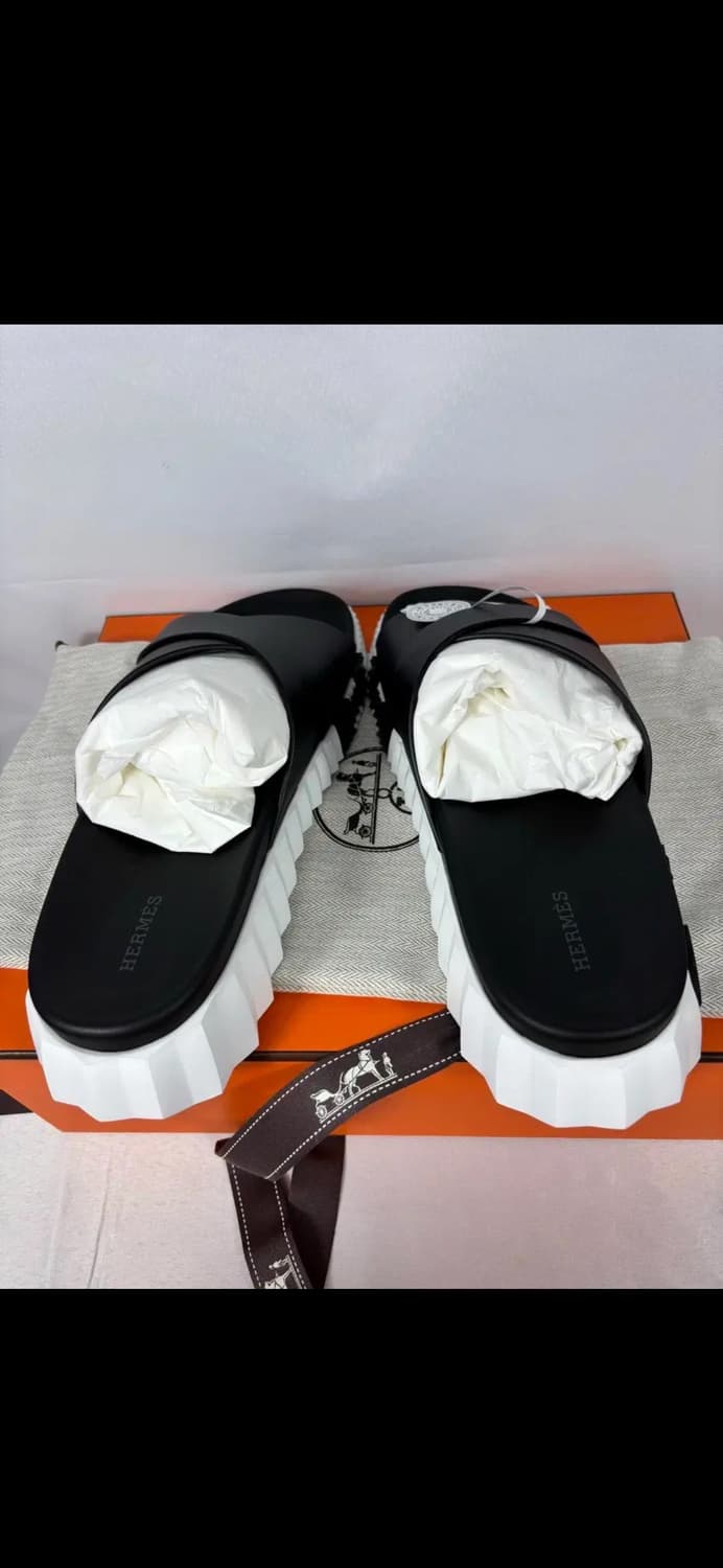 (새상품,풀구성)에르메스 인프라 샌들 카프스킨 & 누아 슬리퍼 블랙 상품이미지4