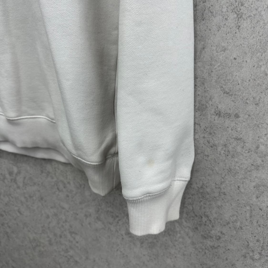 100 캘빈클라인 남자 맨투맨 상품이미지7