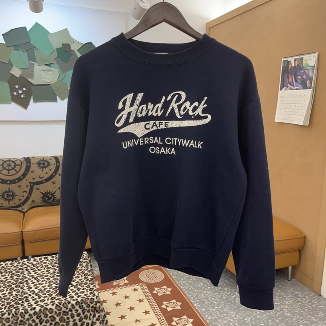 하드락카페 올드스쿨 빈티지 디스트로이드 로고 맨투맨 M C09112 상품이미지3