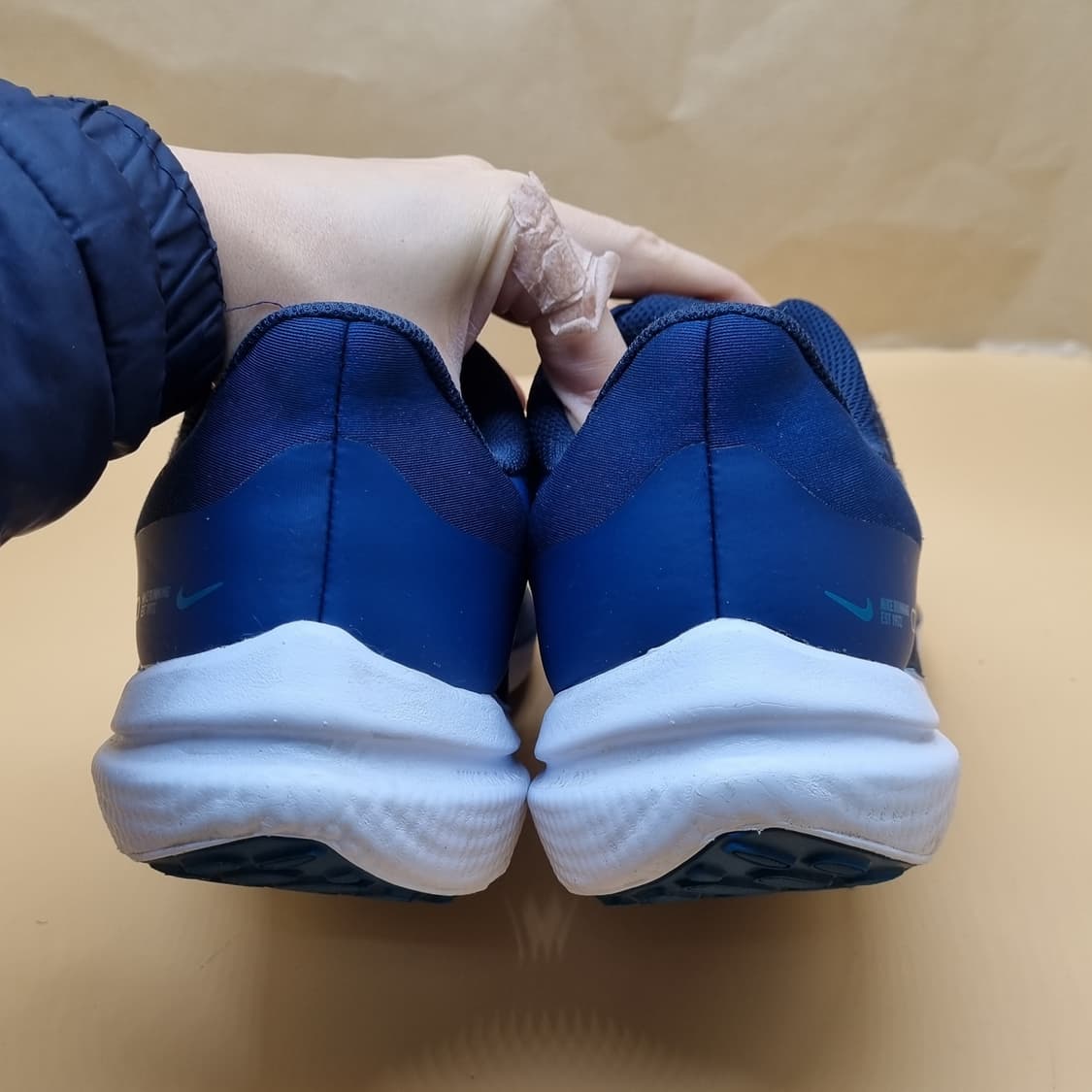 나이키 에어 윈플로9 남성운동화285 상품이미지4