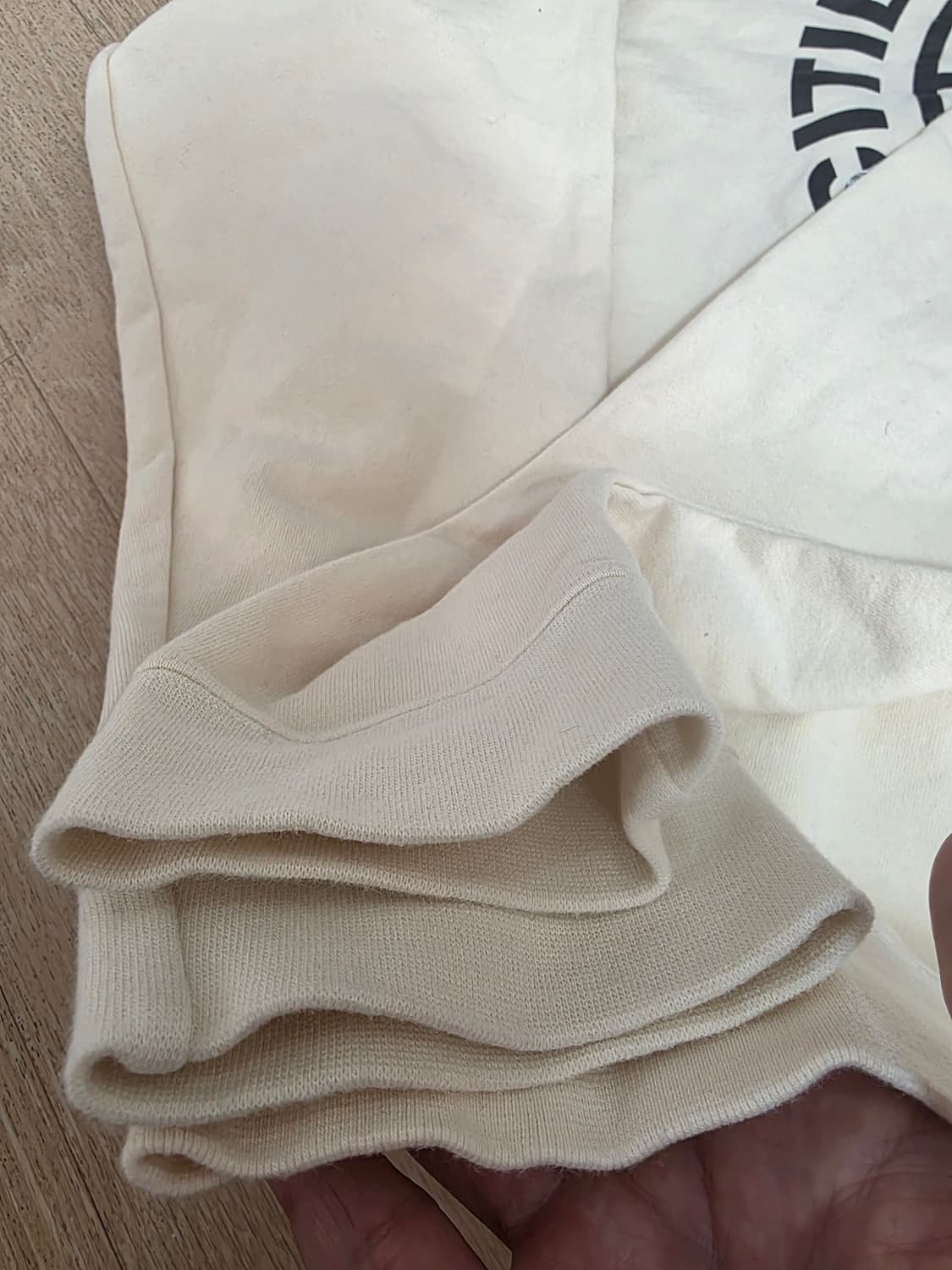 LMC 우주인 맨투맨 상품이미지4