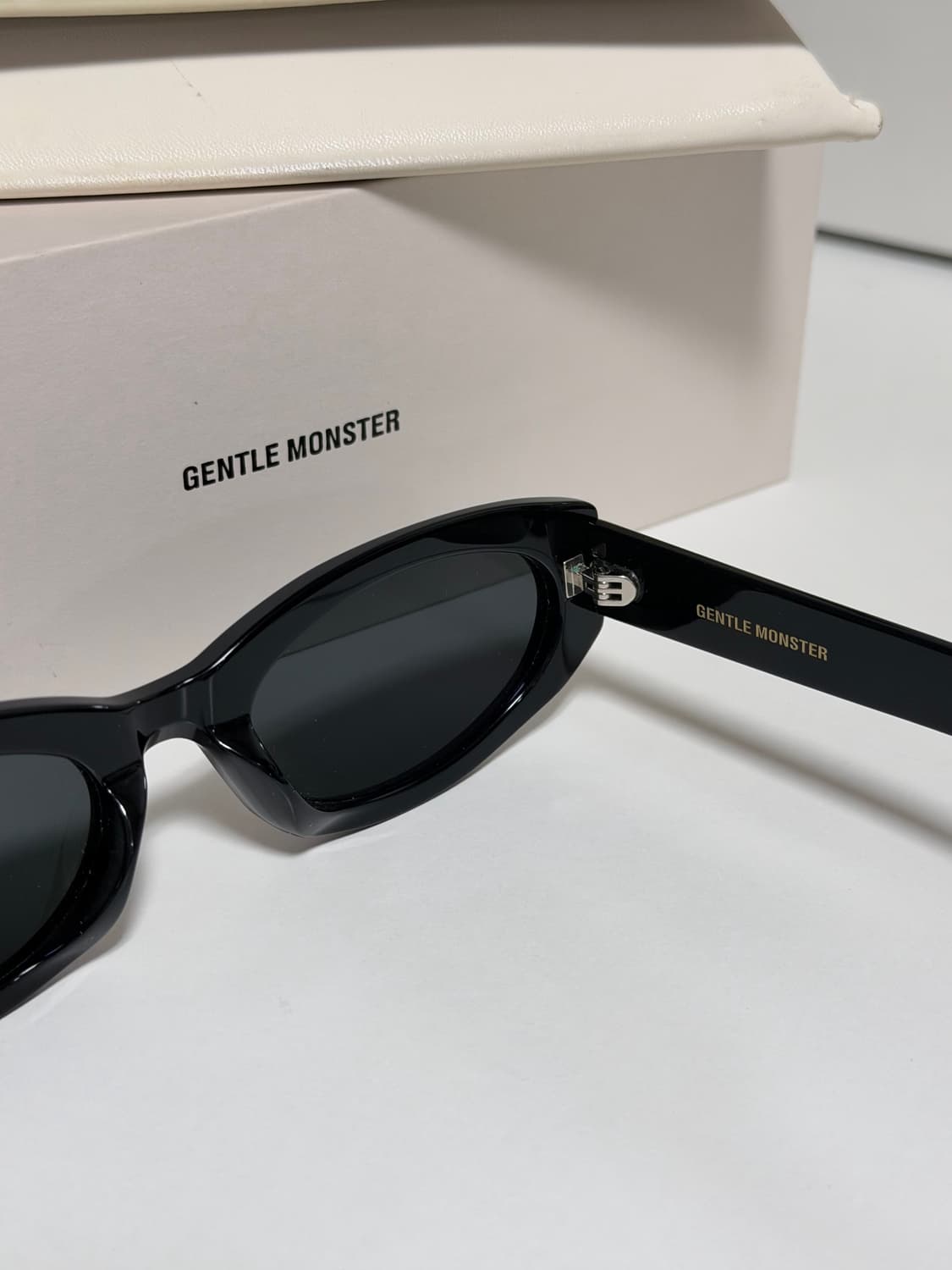 젠틀몬스터 mass  상품이미지4