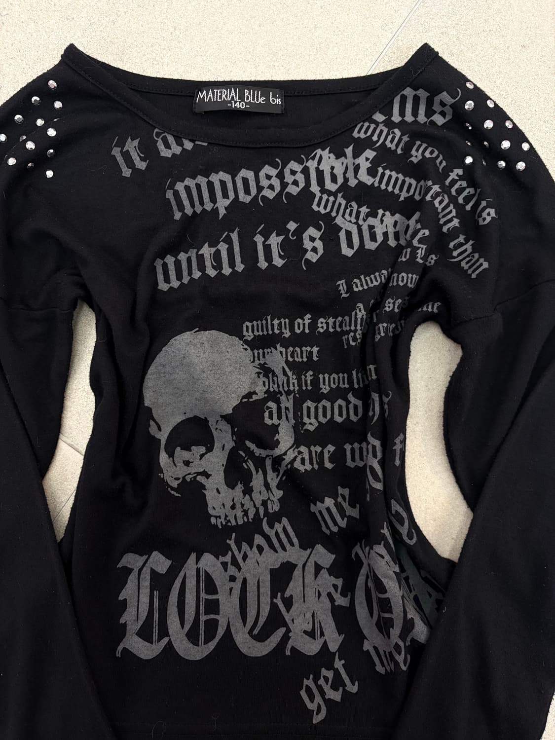 스터드 스컬 프린팅 롱슬리브 상품이미지2