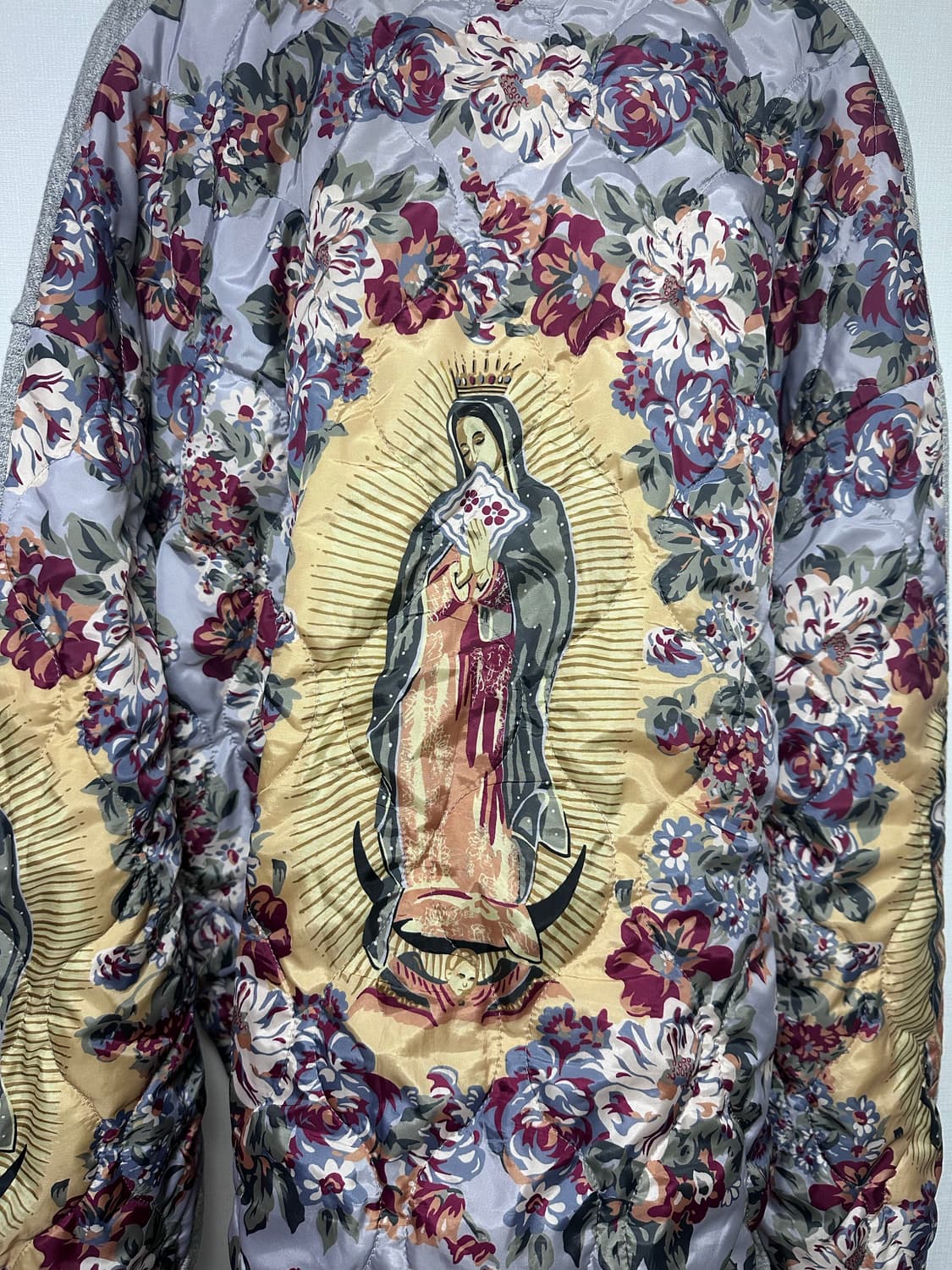 캐피탈 비부악 맨투맨 상품이미지2