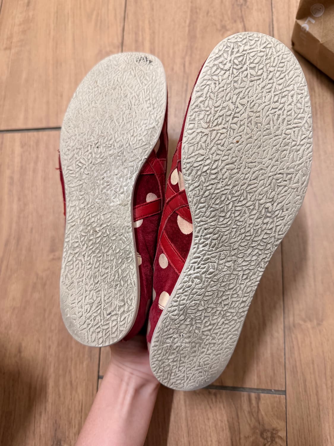 오니츠카타이거 붉은색 도트 스니커즈 230 상품이미지2