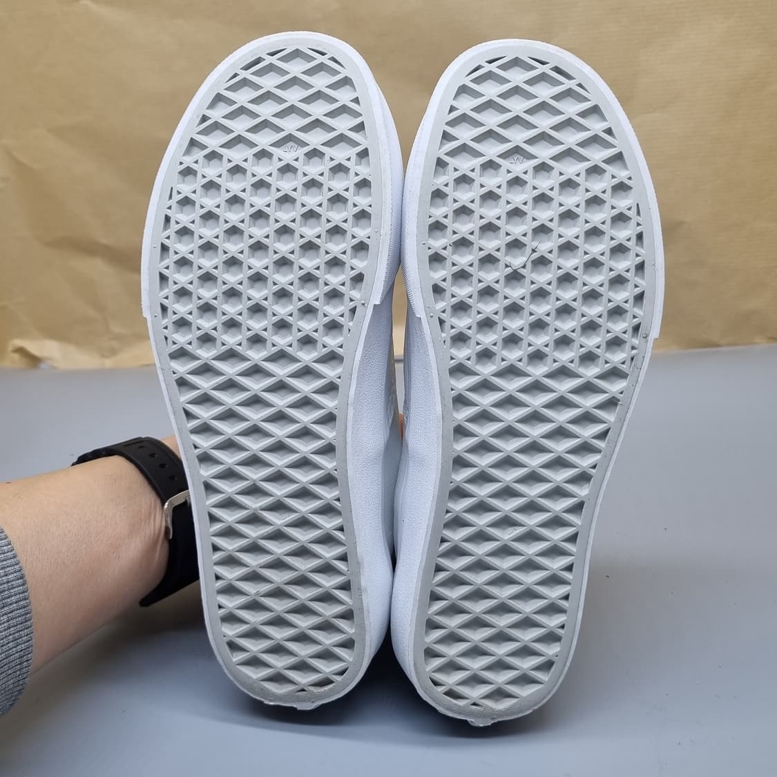 반스 어센틱 화이트 여성 스니커즈230 상품이미지3