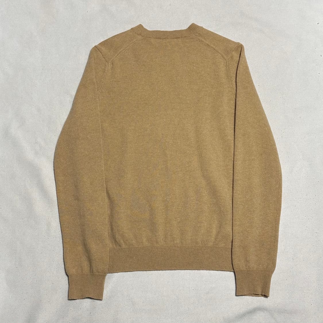 L 꼼데가르송 블랙하트와펜 베이지 울 브이넥 니트 상품이미지3