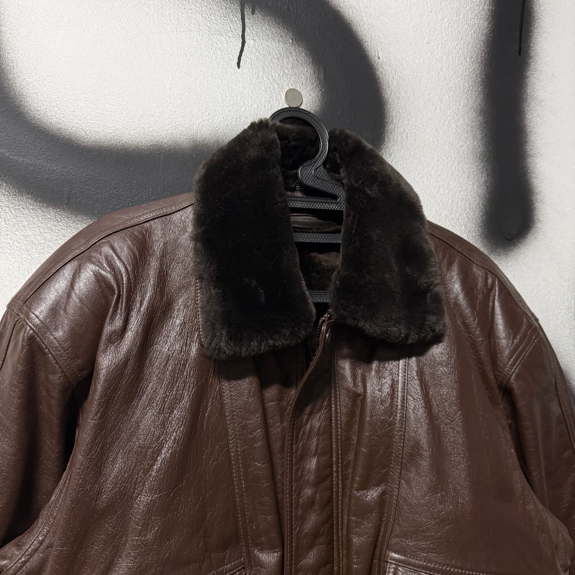 VTG 빈티지 카우하이드 100% 소가죽 퍼 카라 탈부착 A2 봄버 자켓 상품이미지3