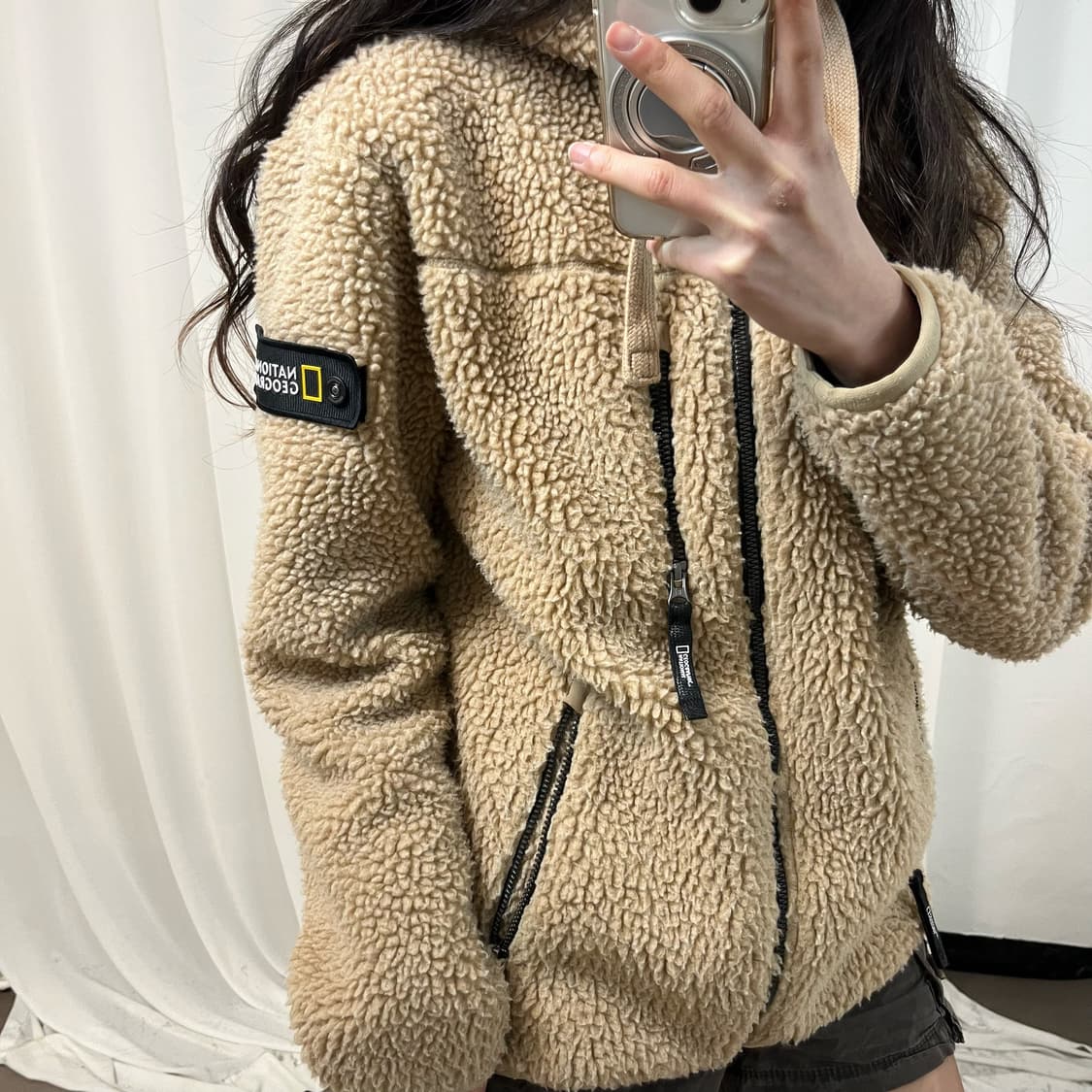 National Geographic Beige Fleece Jacket  상품이미지3