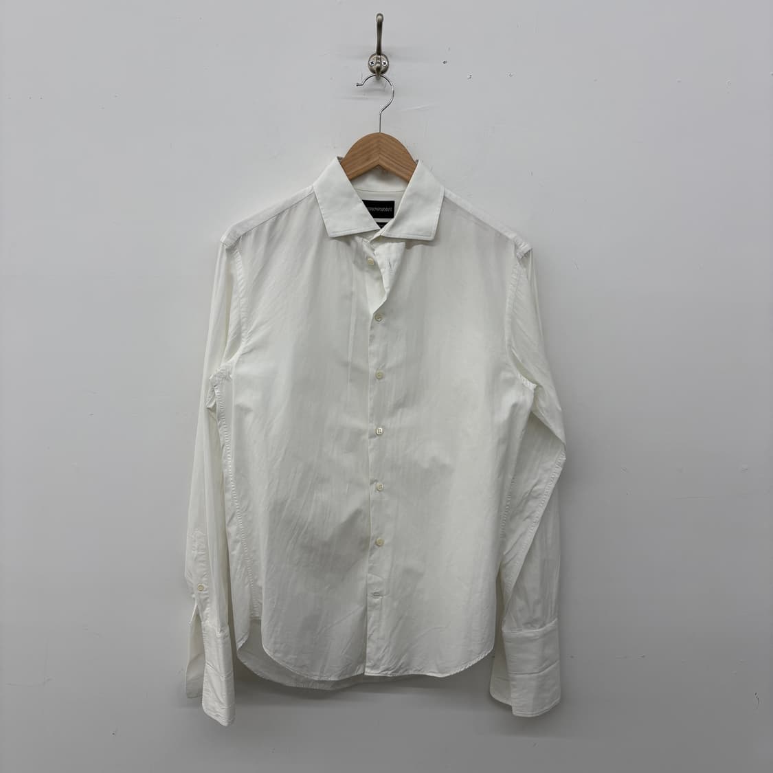 엠포리오 아르마니 화이트 셔츠 남성 M 상품이미지1