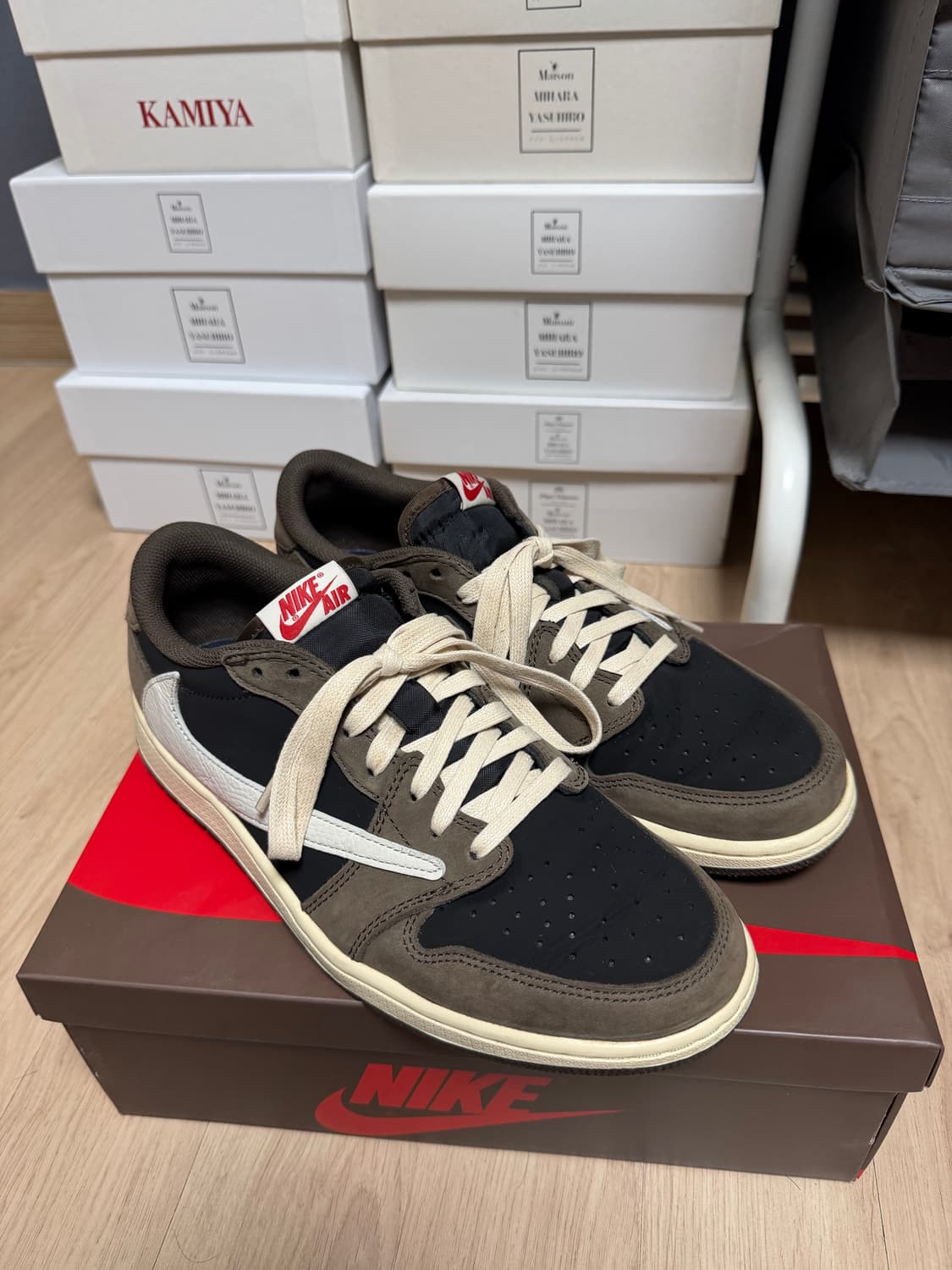 나이키 에어조던1 트래비스 스캇 로우 OG 280사이즈 상품이미지1