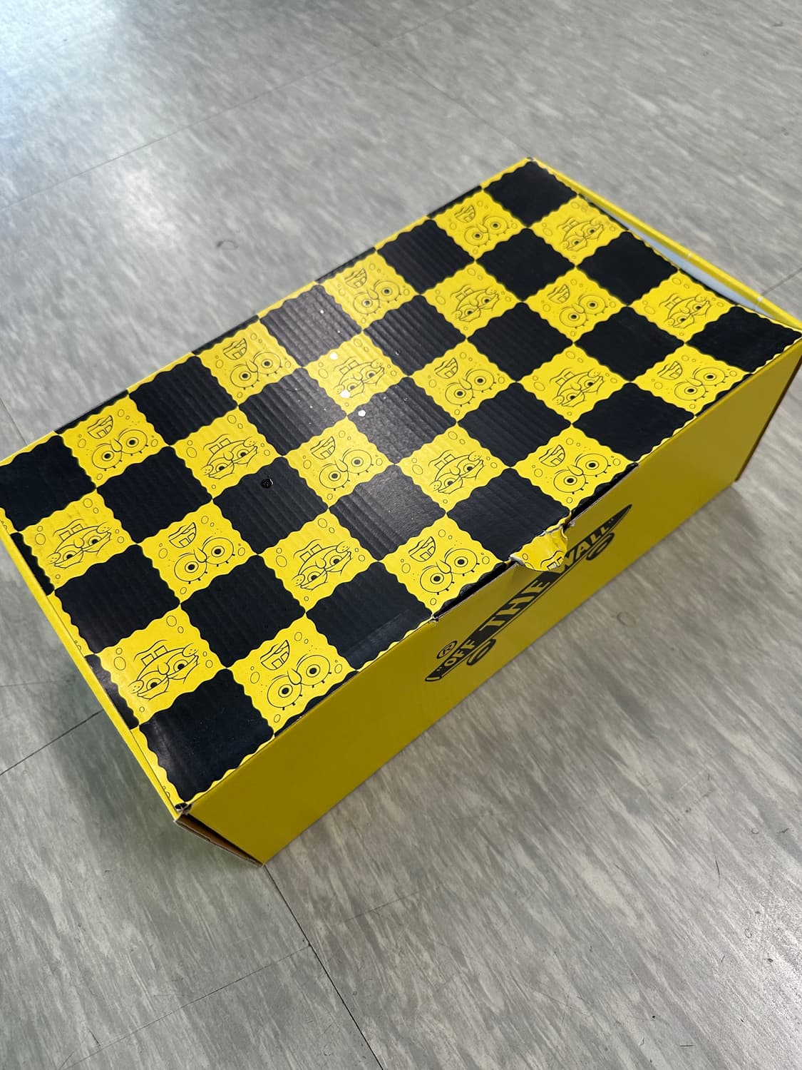 반스 볼트라인 스펀지밥 콜라보 9.5사이즈 상품이미지7