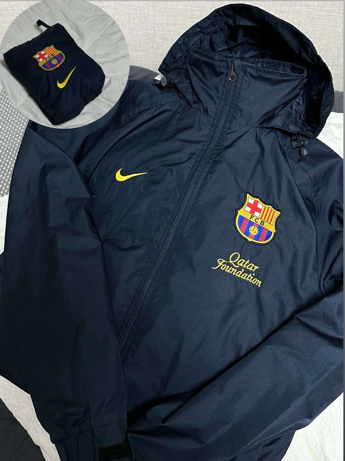 FC바르셀로나 나이키 패커블 바람막이 라지 축구 유산 상품이미지1