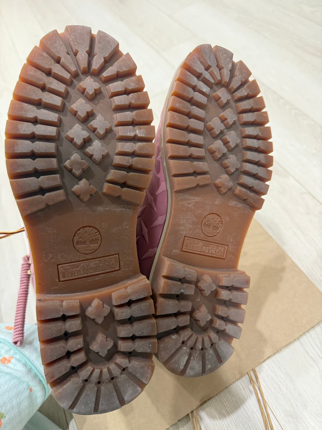 260)팀버랜드 슈프림 다이아몬드 플레이트 핑크 6인치 상품이미지8