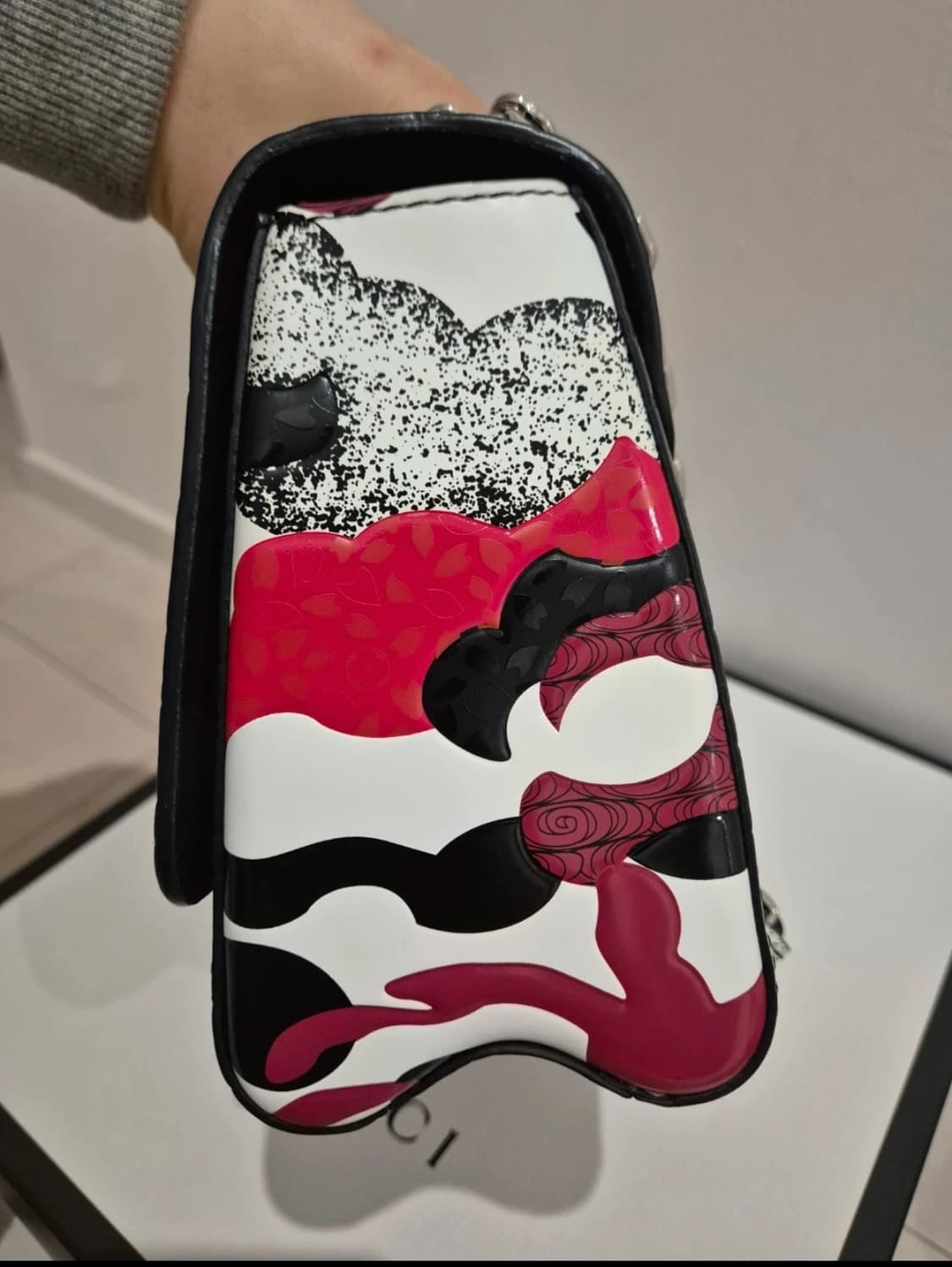 (새상품 한정판) 루이비통 트위스트 MM 카모 리미티드에디션 팝니다 상품이미지6