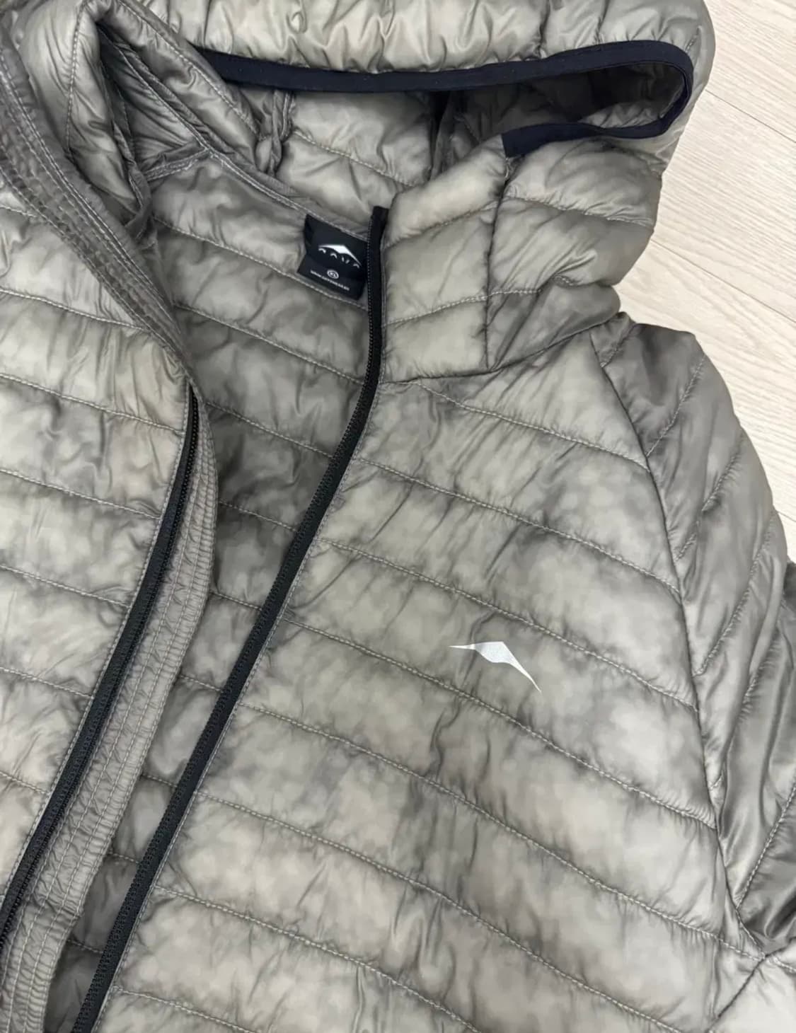 고요웨어 그레이 경량패딩 판매합니다 XL 상품이미지3