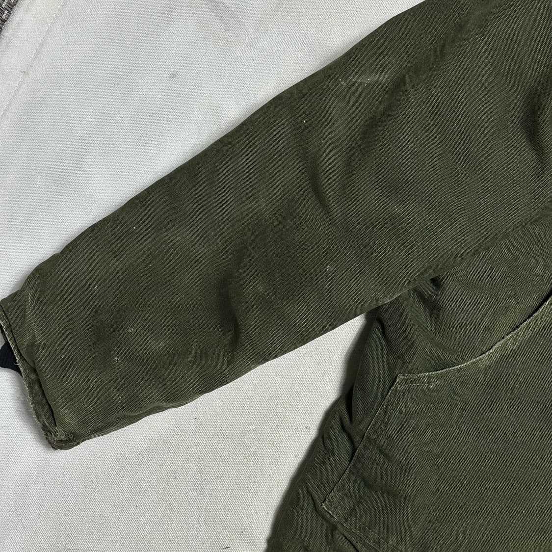 칼하트 빈티지 워싱 카키 워크 자켓 상품이미지4