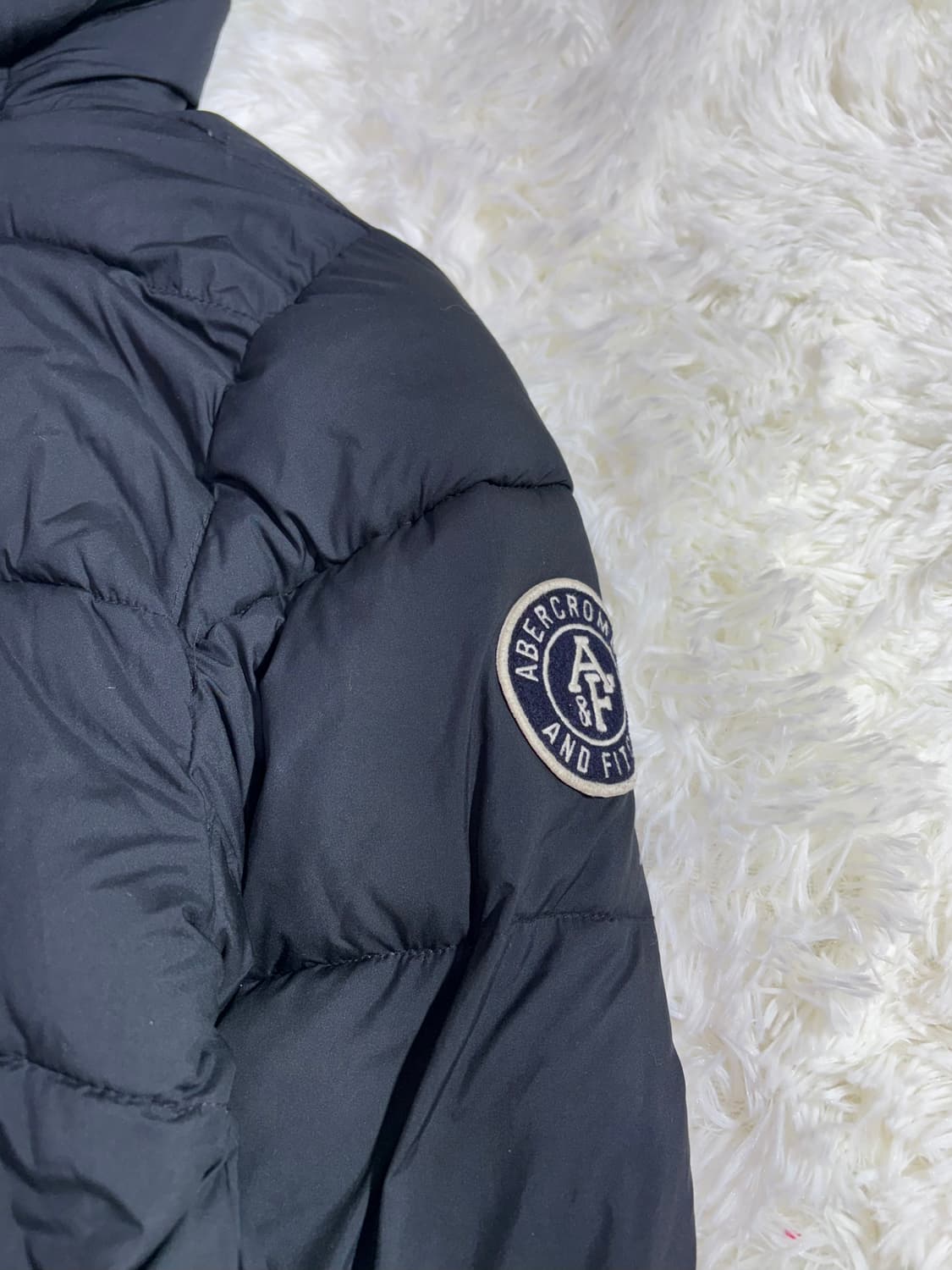 아베크롬비 블랙 패치 덕다운 패딩 상품이미지5