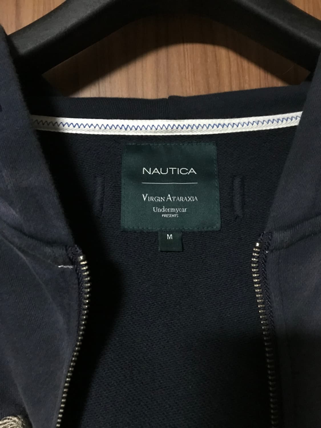 언더마이카 노티카 아플리케 후드 집업 m 상품이미지2