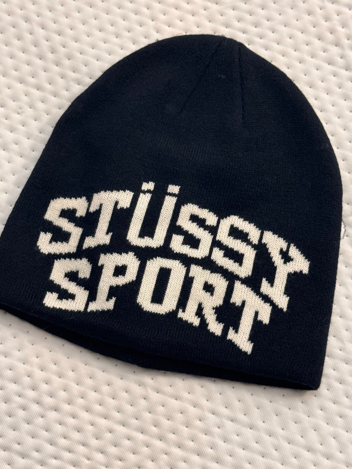 스투시 스포츠 자카드 스컬캡 비니 블랙 상품이미지1