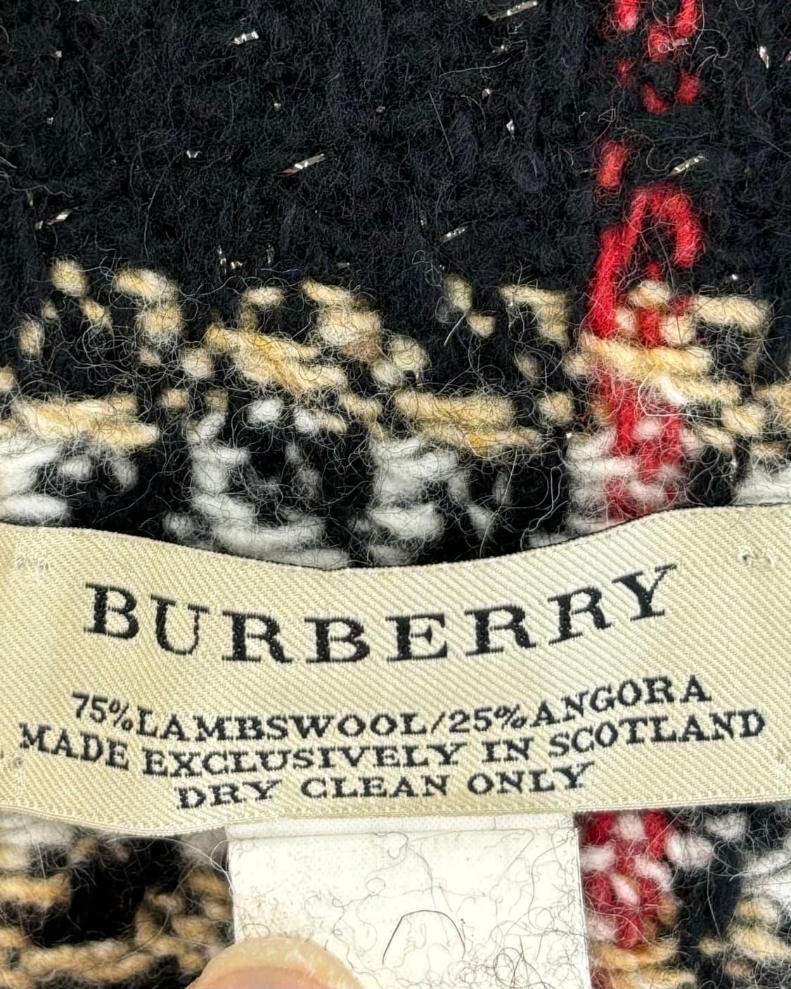 버버리 블랙 체크 패턴 앙고라 머플러 상품이미지5