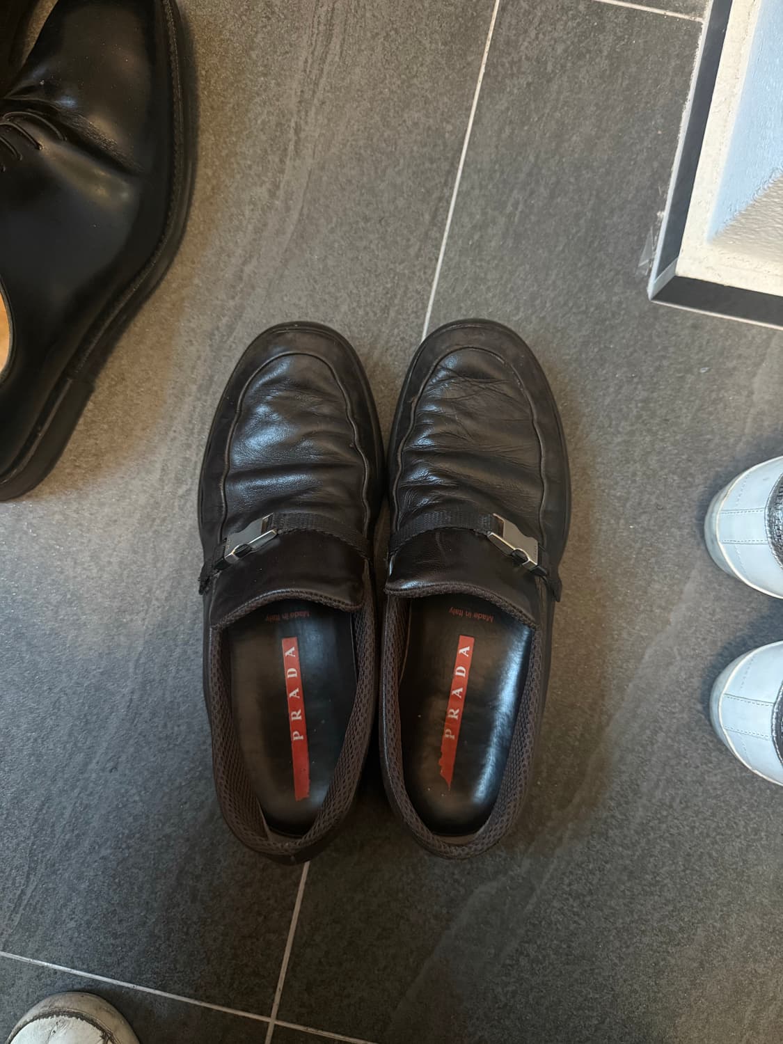 프라다 브라운 버클 로퍼 250-255 상품이미지1