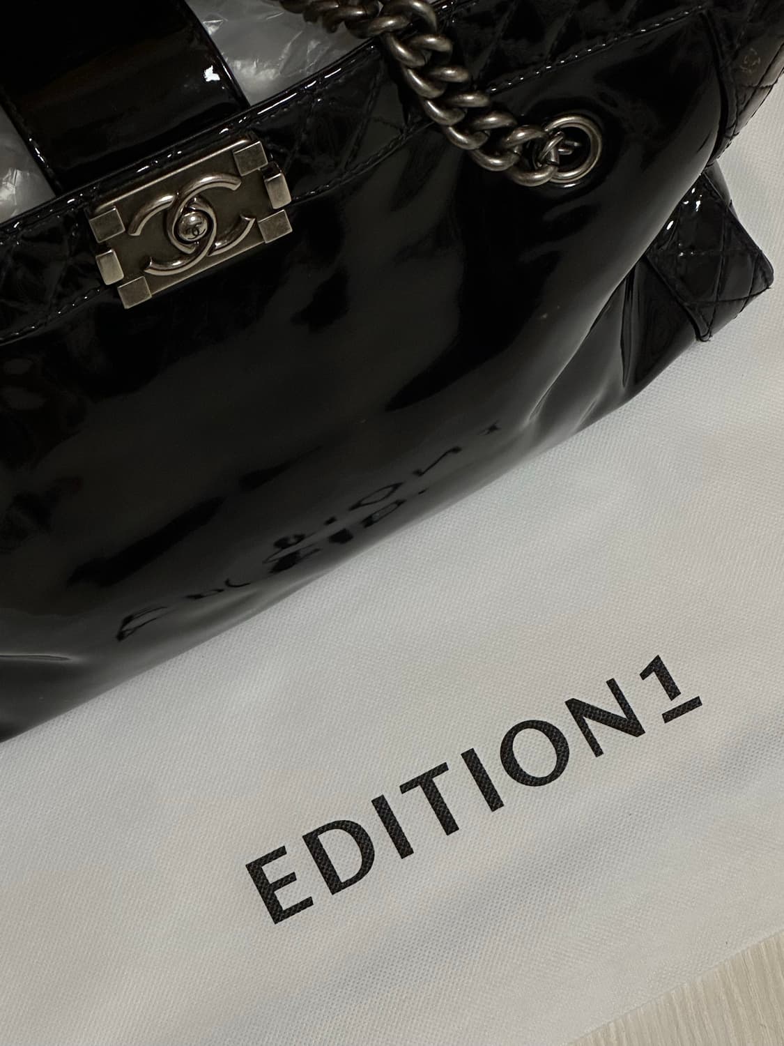 샤넬 보이 체인 빅사이즈 숄더백 os 국내판 상품이미지4